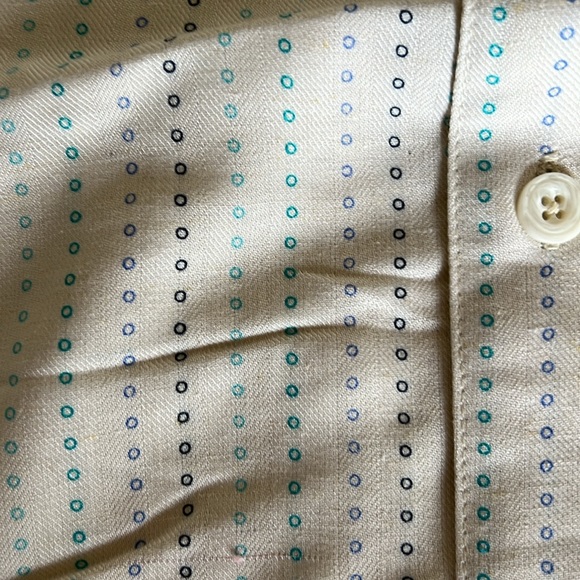 Short sleeve “Island Republic” brand button up collared - Picture 3 of 3